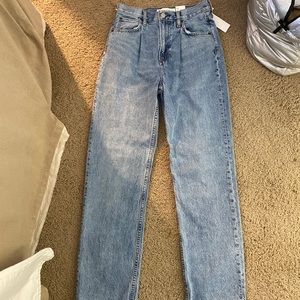 Aritzia Denim Forum jeans NWT